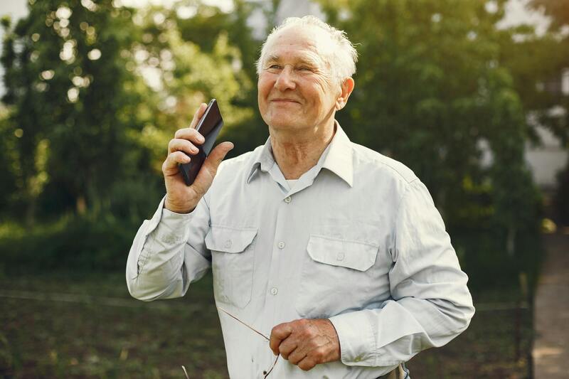 get free phones for senior citizens